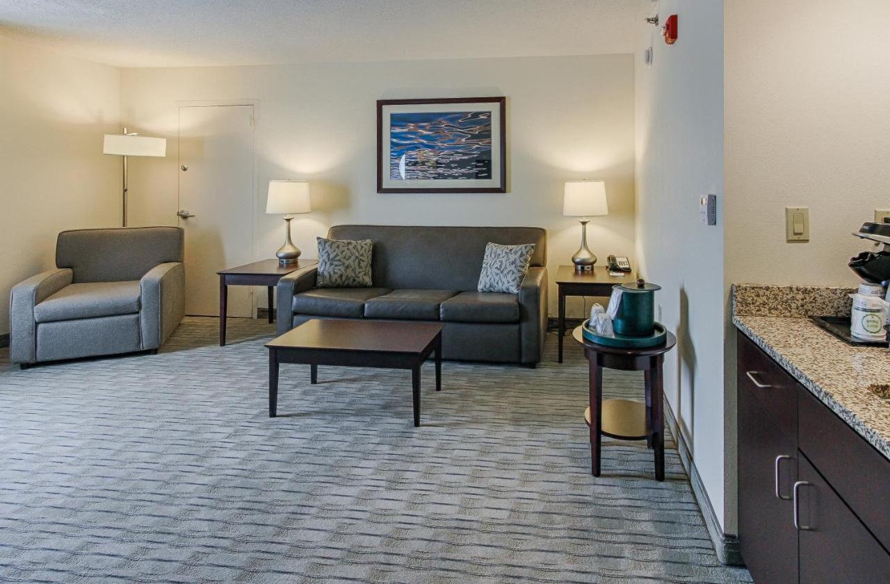 Holiday Inn Knoxville West - Cedar Bluff By Ihg Exterior foto