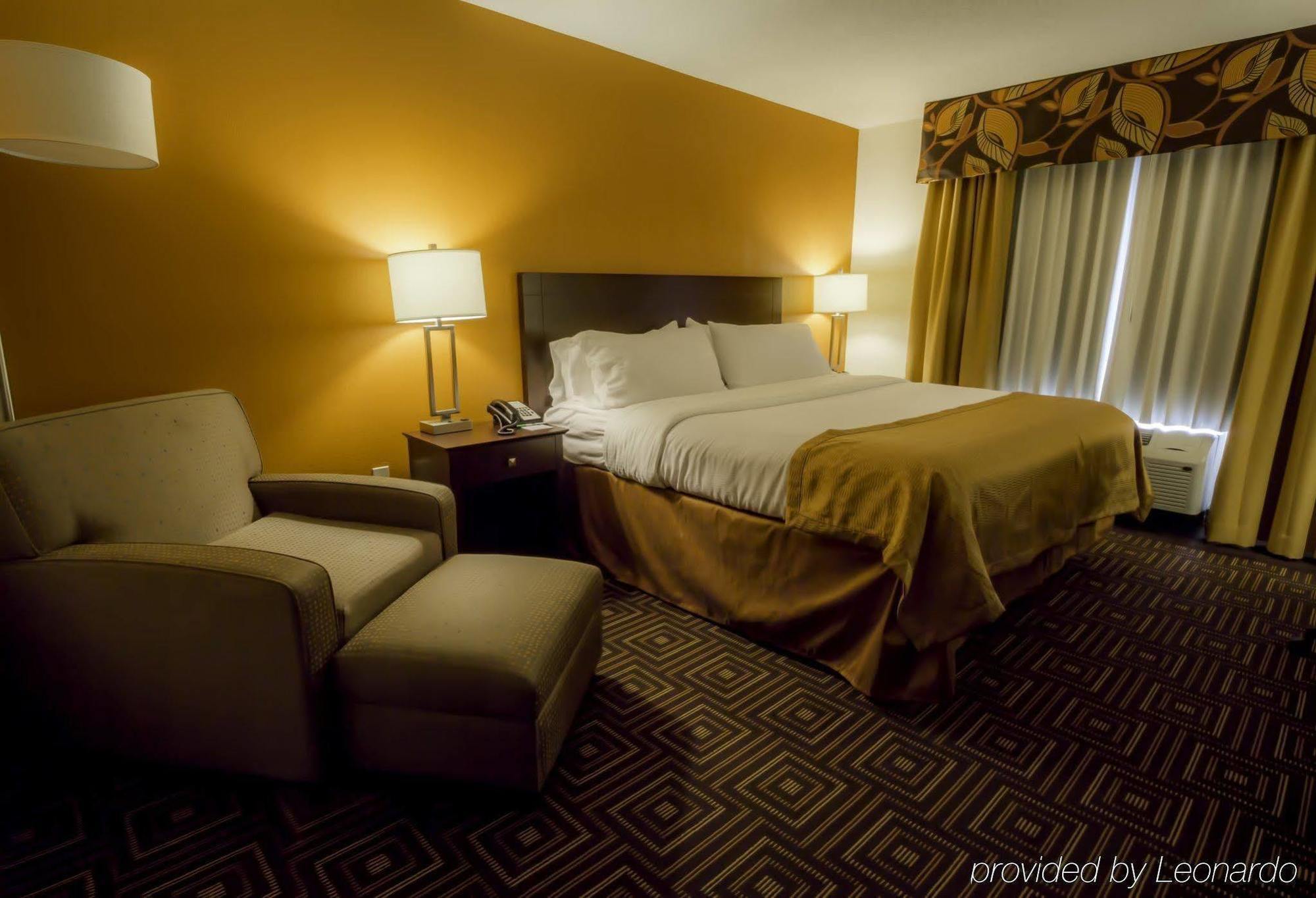 Holiday Inn Knoxville West - Cedar Bluff By Ihg Exterior foto